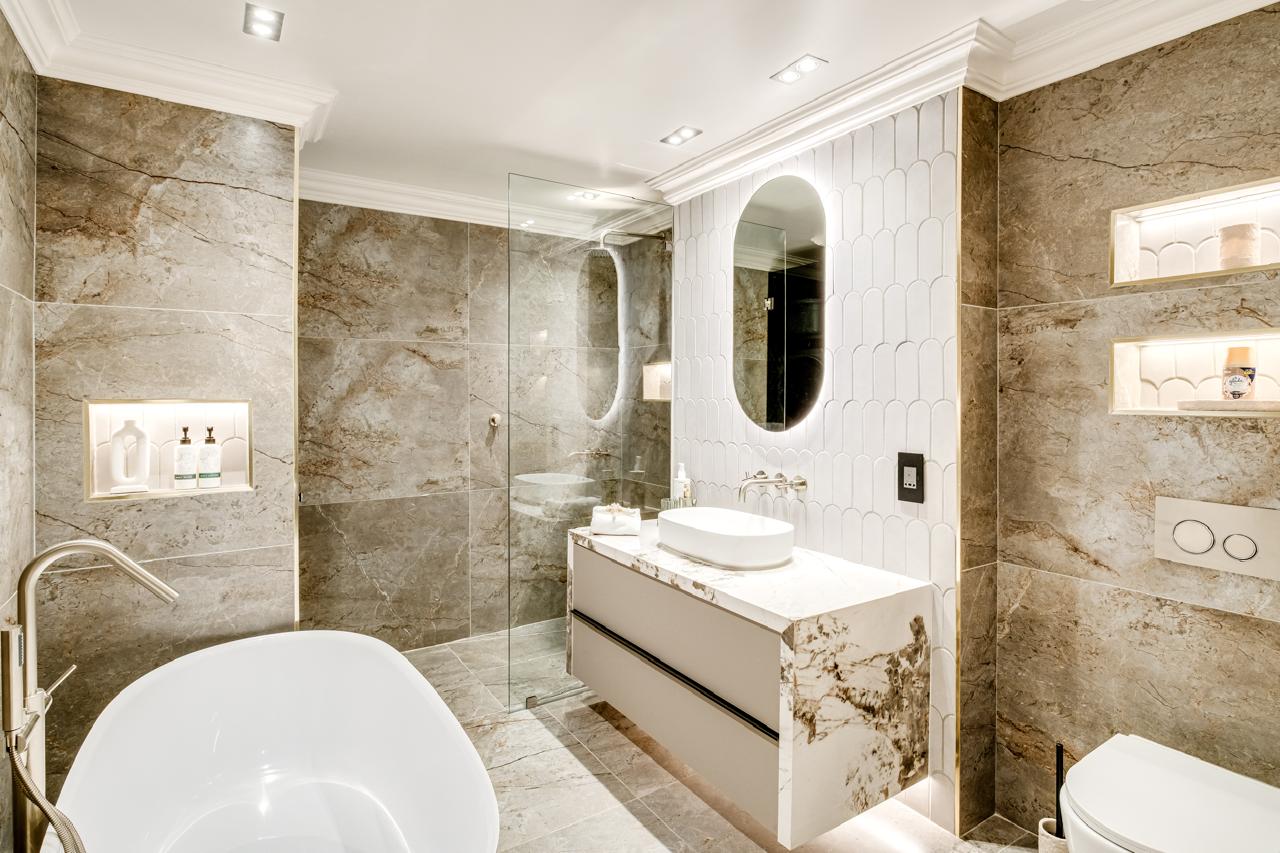 Cape Royale bathroom